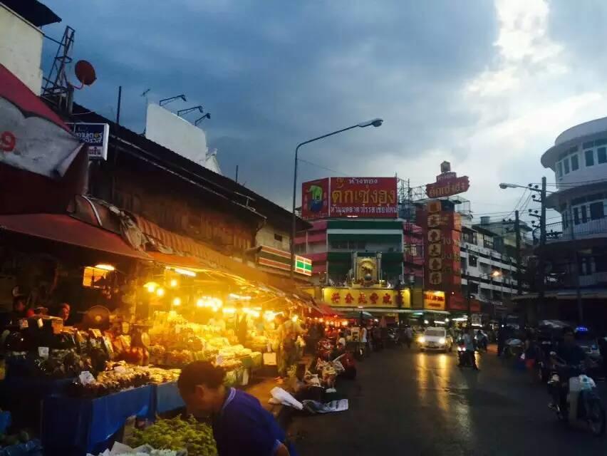 ホテル Hom Baan チエンマイ エクステリア 写真